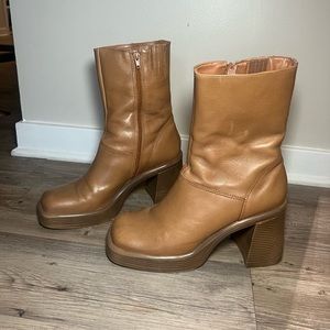 Steve Madden tan ankle boots